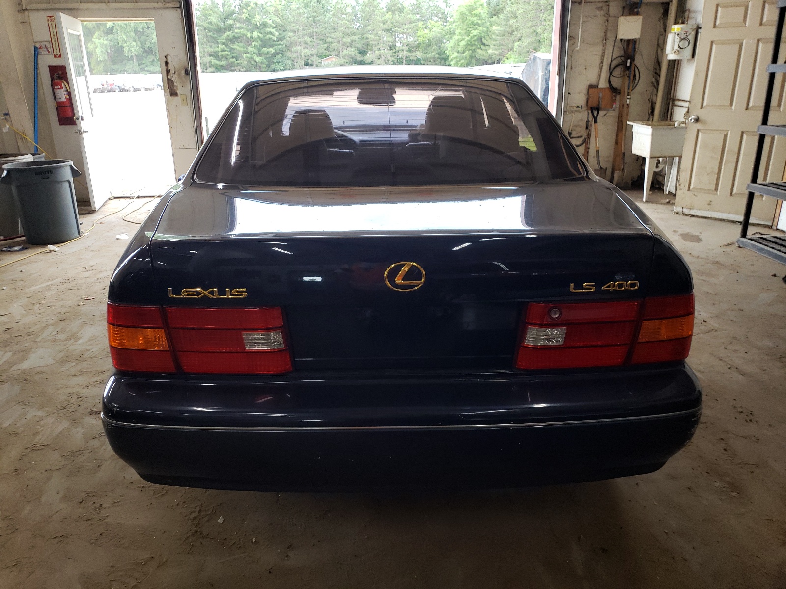 JT8BH28F2W0115843 1998 Lexus Ls 400