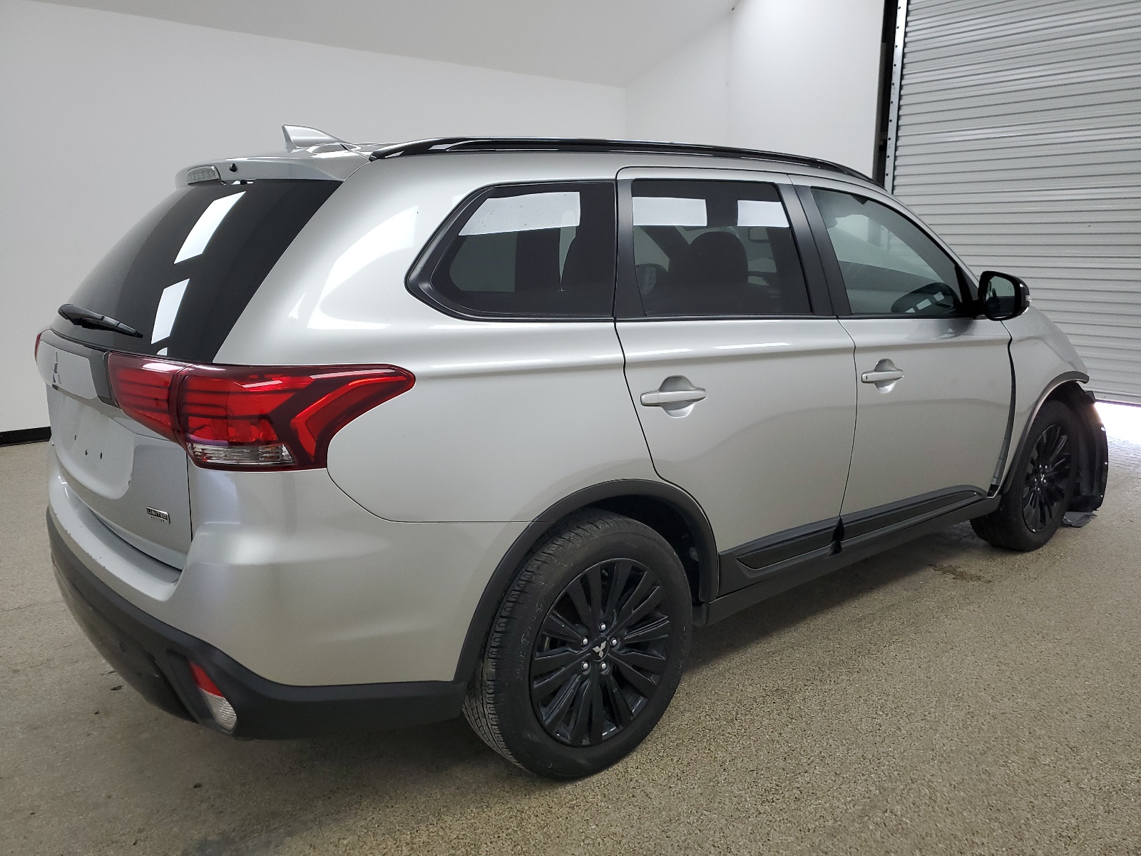 JA4AD3A37LZ043392 2020 Mitsubishi Outlander Se