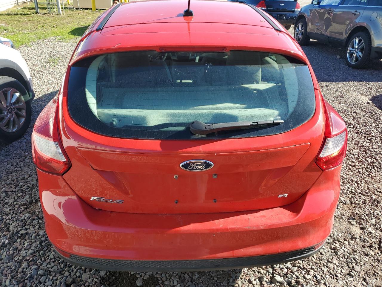 1FADP3K27EL226674 2014 Ford Focus Se