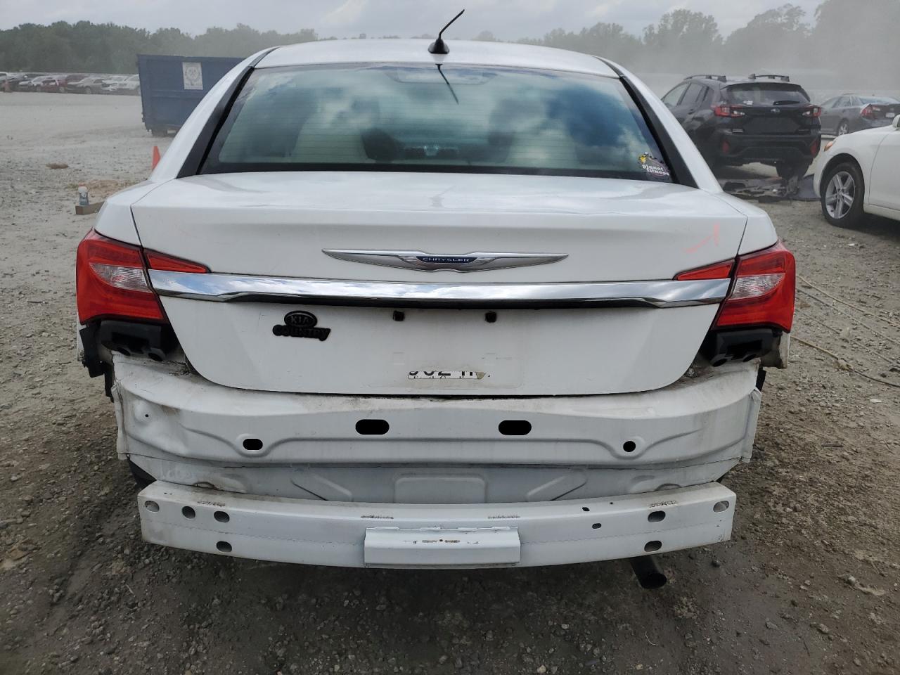 2012 Chrysler 200 - Image 6