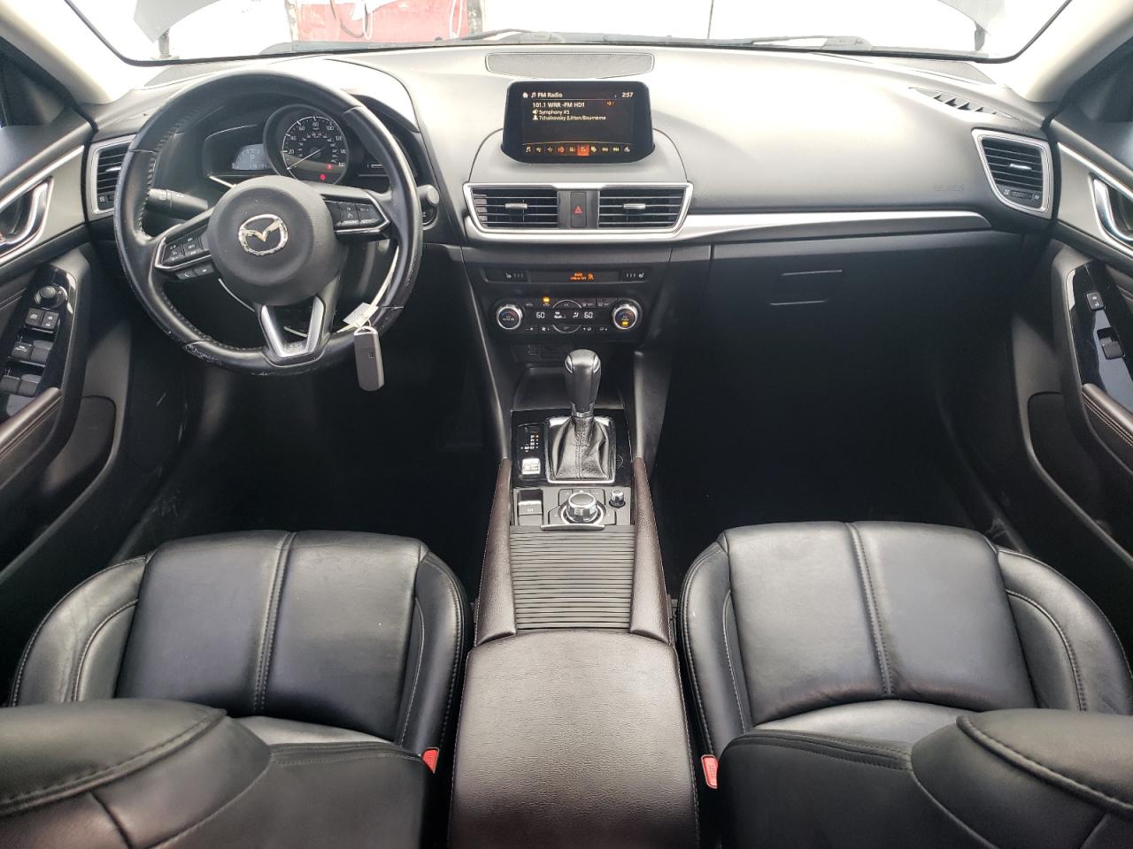 2018 Mazda 3 Touring VIN: 3MZBN1V38JM186806 Lot: 59238994