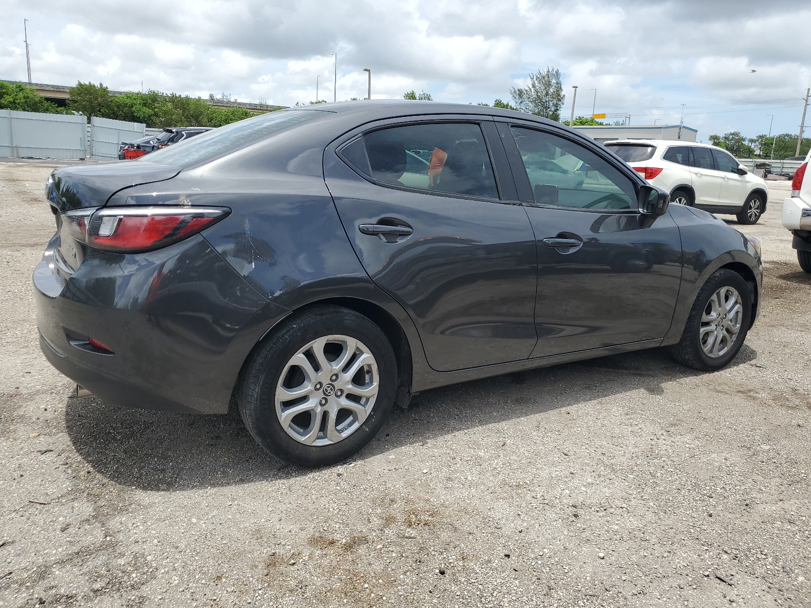 2016 Toyota Scion Ia vin: 3MYDLBZV4GY113115