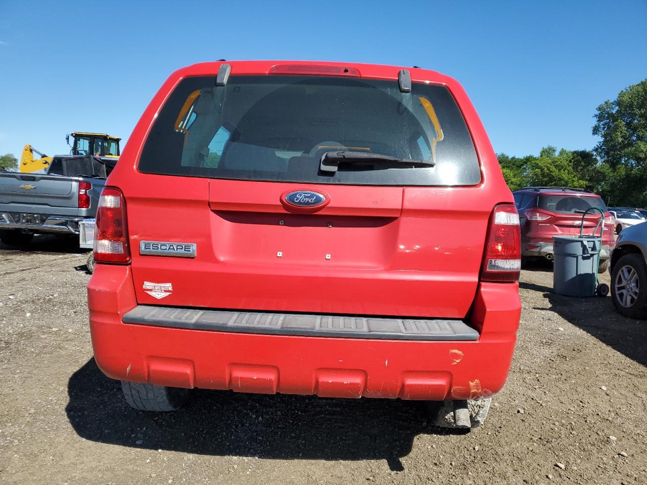 2009 Ford Escape Xls VIN: 1FMCU02739KA58645 Lot: 60889294