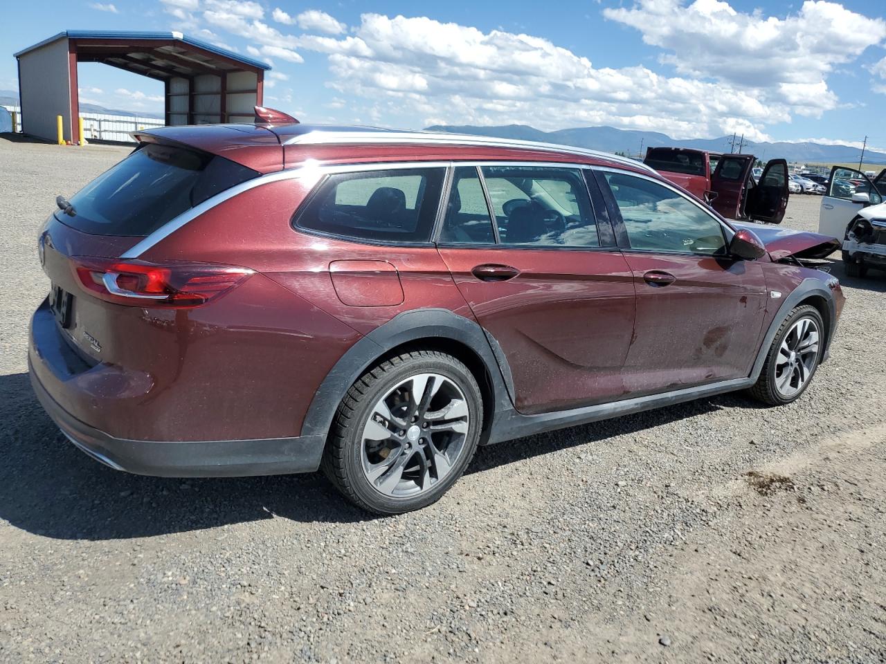 2018 Buick Regal - Image 3