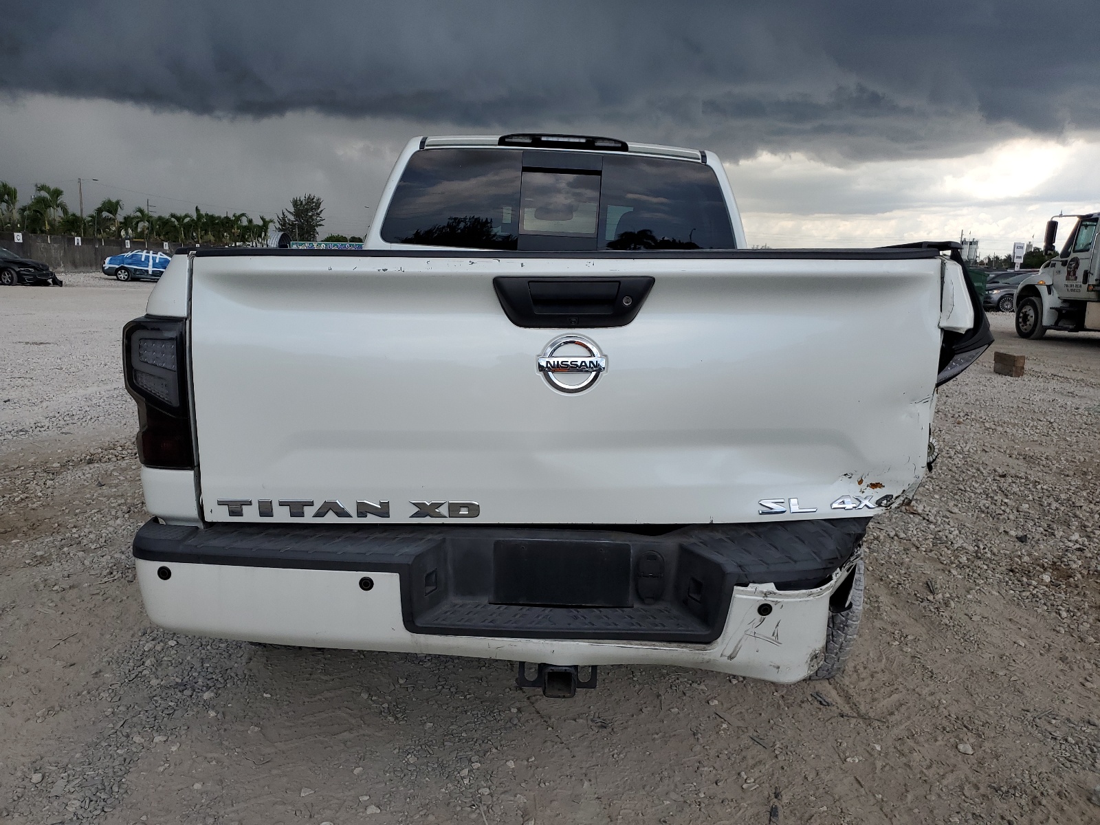 2016 Nissan Titan Xd Sl vin: 1N6BA1F48GN512718