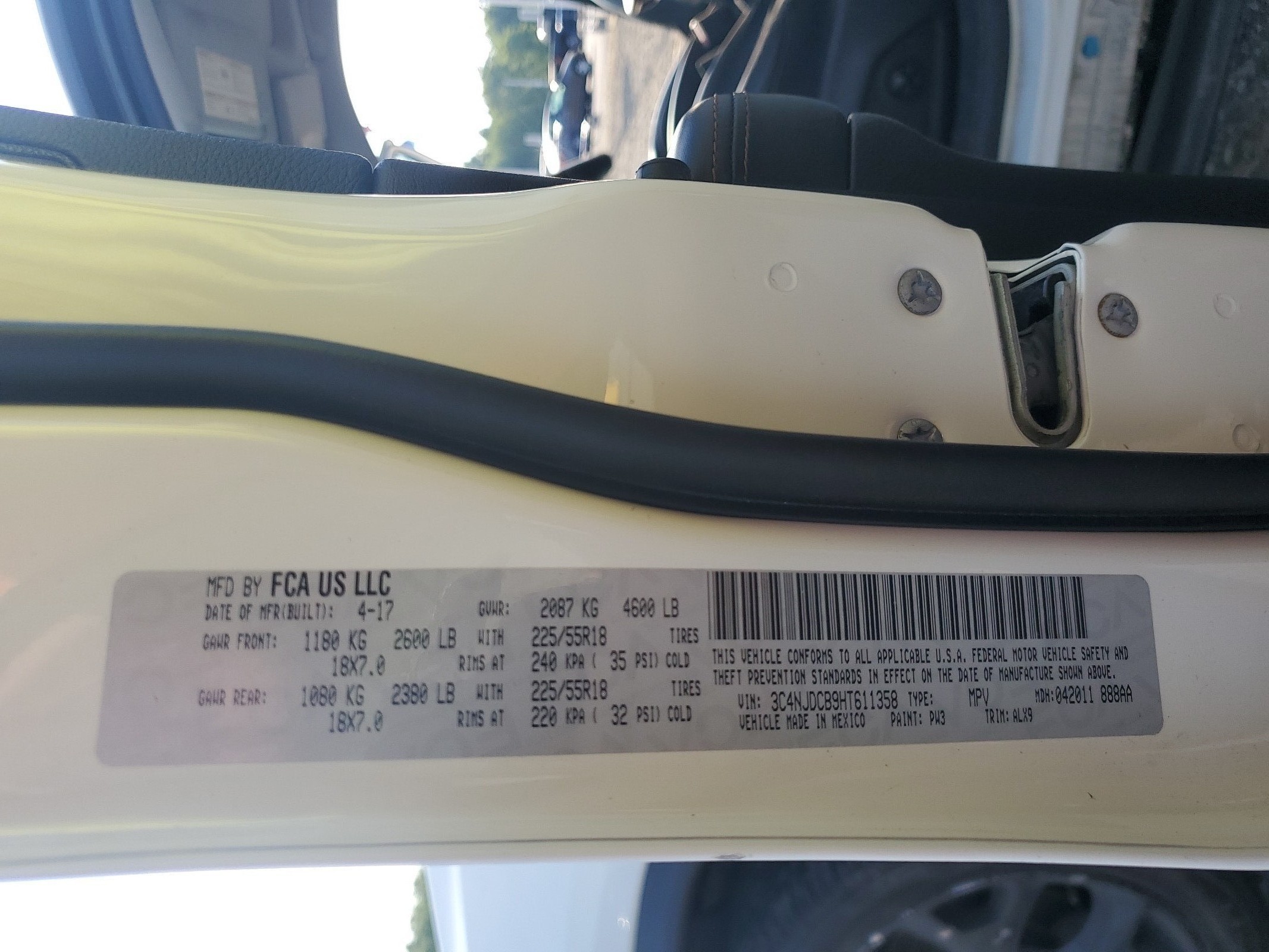 3C4NJDCB9HT611358 2017 Jeep Compass Limited