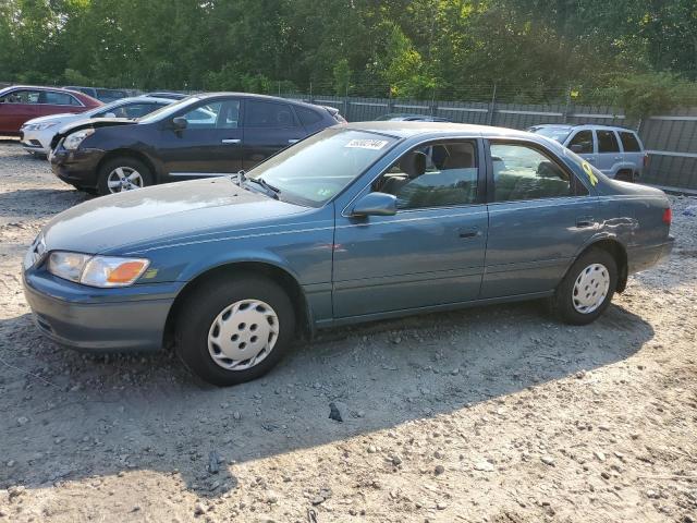 2000 Toyota Camry Ce продається в Candia, NH - Side