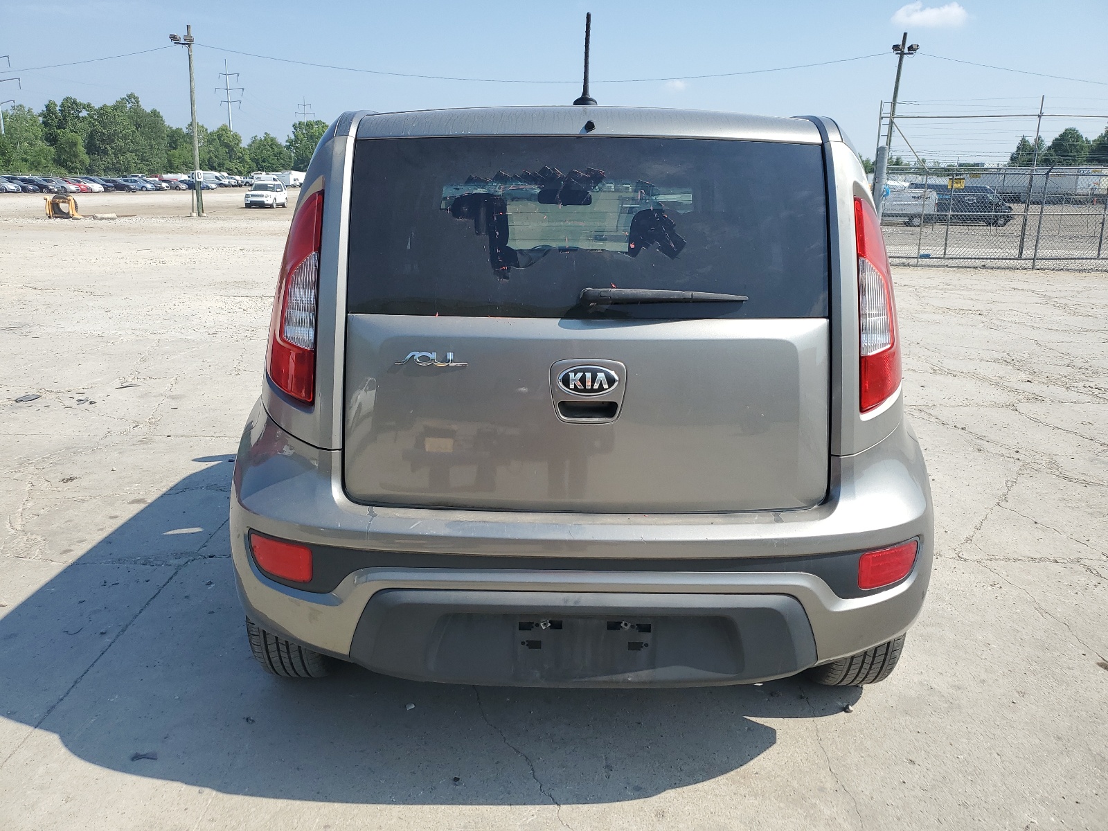 2013 Kia Soul + vin: KNDJT2A60D7560527