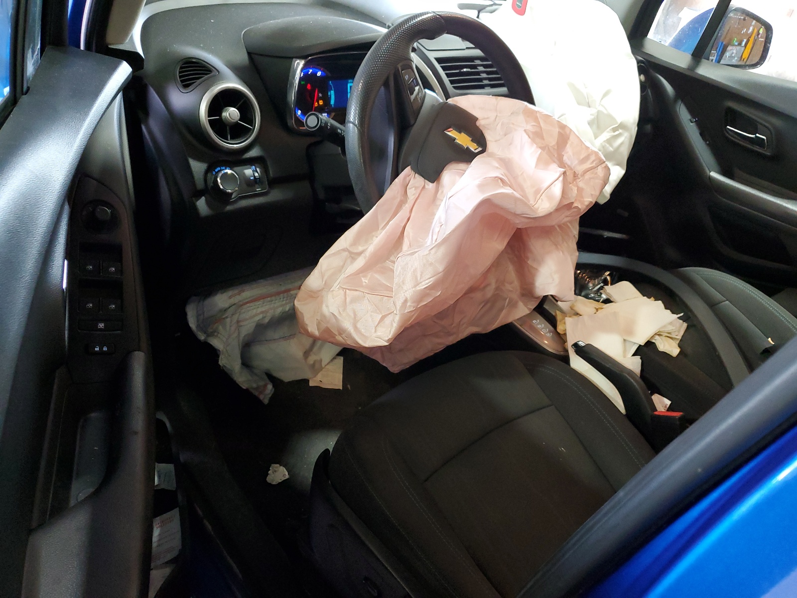 KL7CJRSB7FB261715 2015 Chevrolet Trax 1Lt