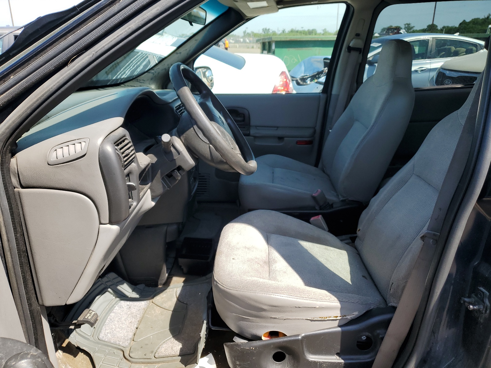 1GNDU23E32D321073 2002 Chevrolet Venture Economy