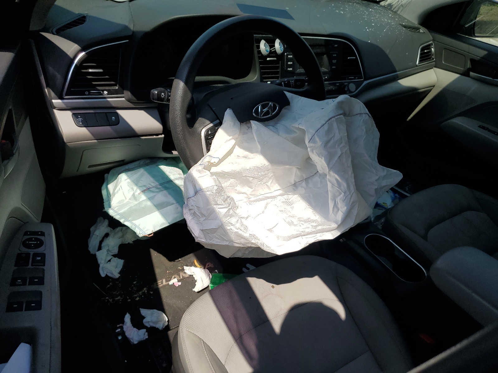 KMHD74LF6HU340337 2017 Hyundai Elantra Se