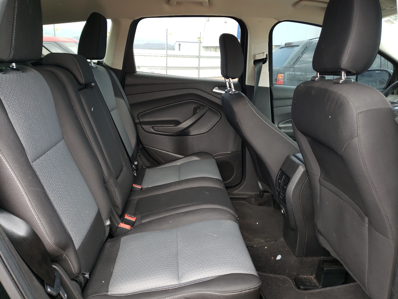 1FMCU9GD2JUC62445 2018 Ford Escape Se