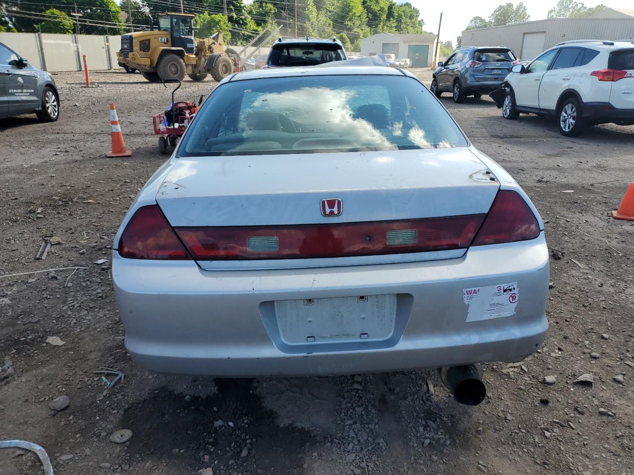 1999 Honda Accord Ex VIN: 1HGCG3156XA025463 Lot: 60150154