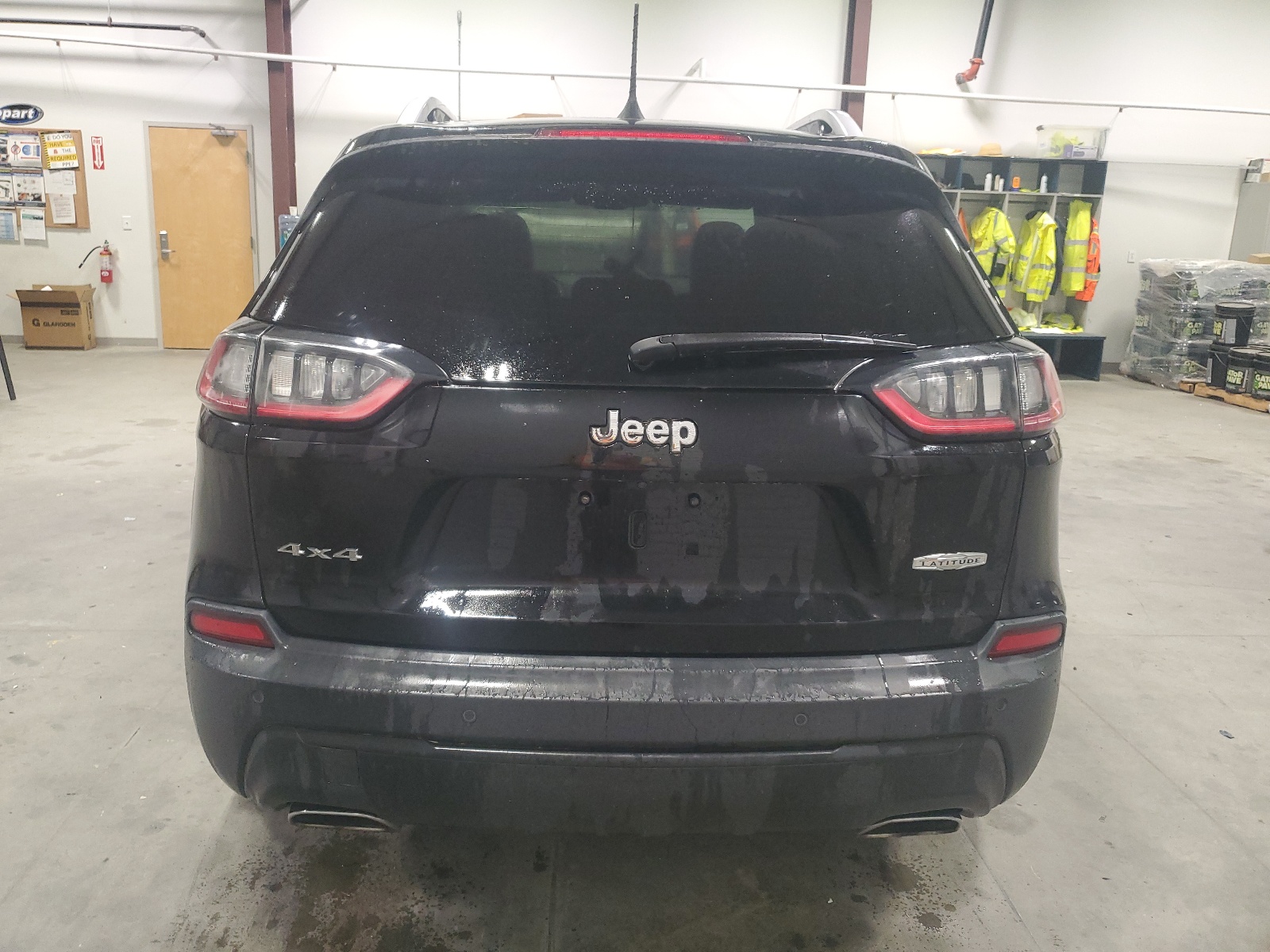 1C4PJMLX4KD223813 2019 Jeep Cherokee Latitude Plus
