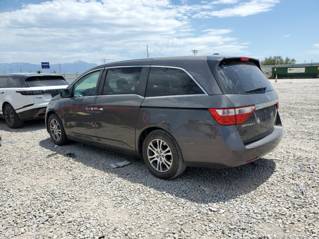 2011 Honda Odyssey - Image 2