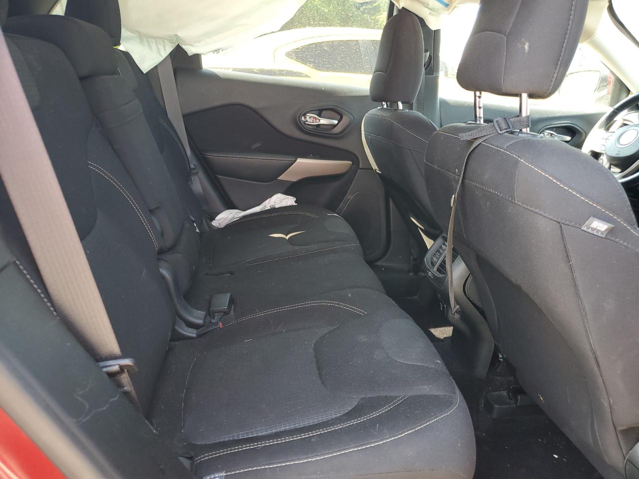 2017 Jeep Cherokee Latitude VIN: 1C4PJLCBXHW640543 Lot: 59894534