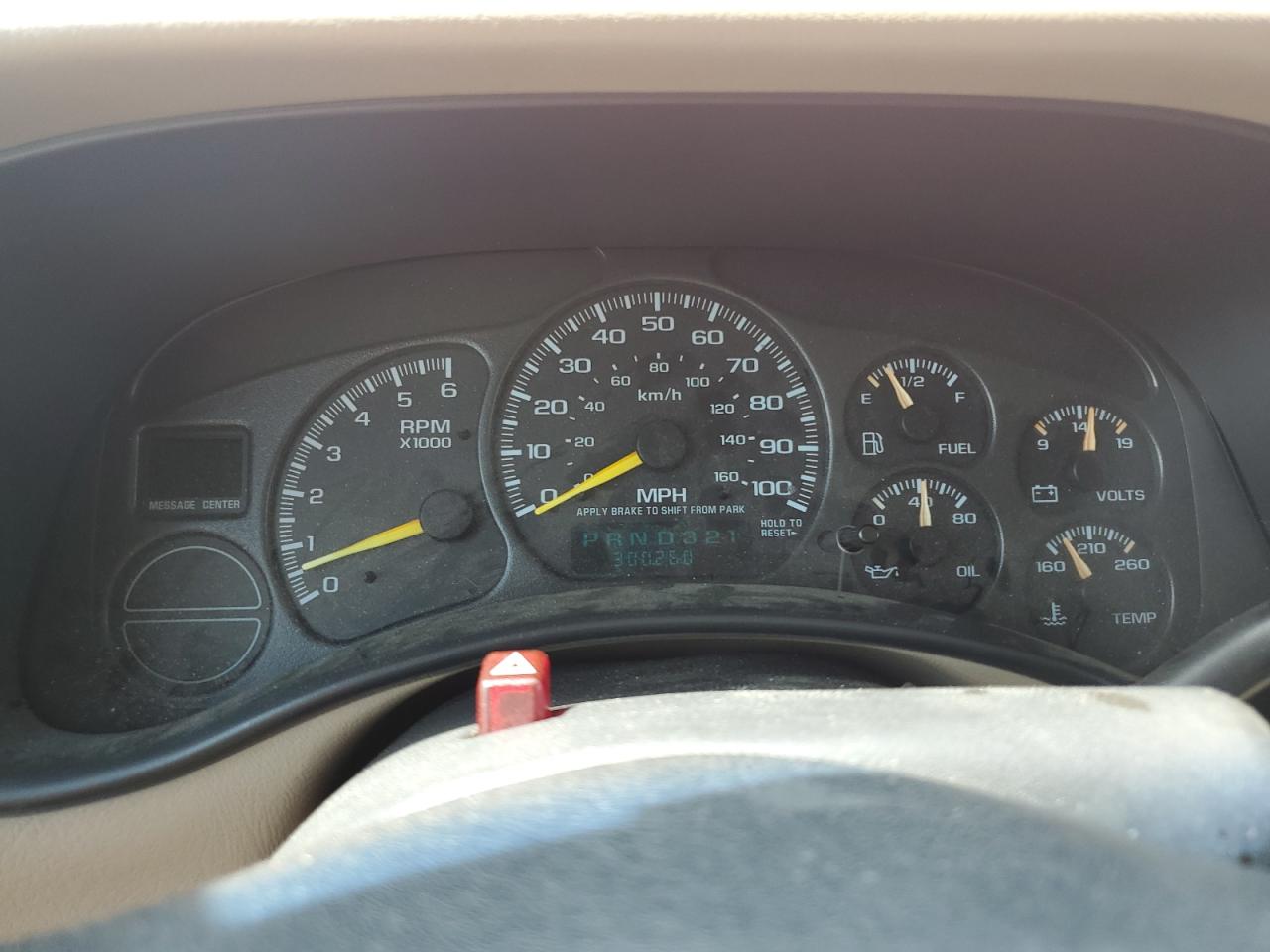 2001 GMC Yukon Xl C1500 VIN: 1GKEC16T41J238048 Lot: 59582064