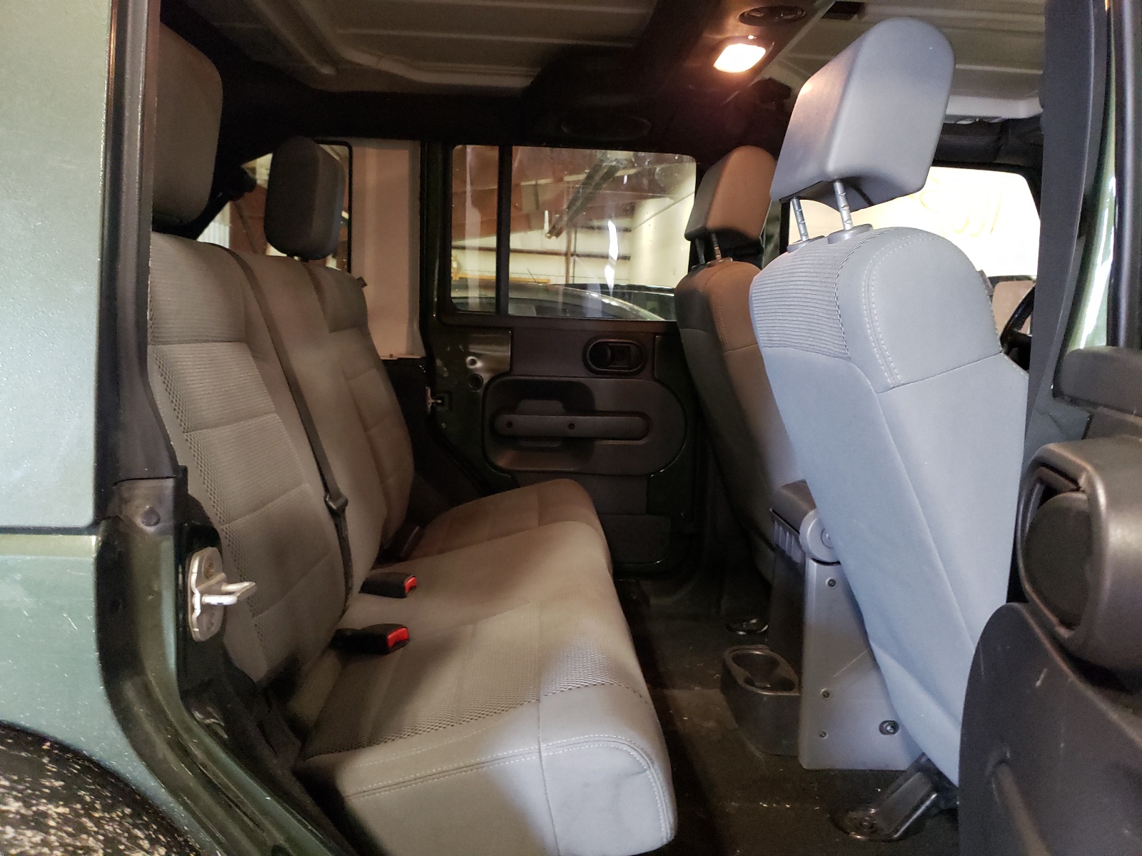 1J4GA59117L141263 2007 Jeep Wrangler Sahara