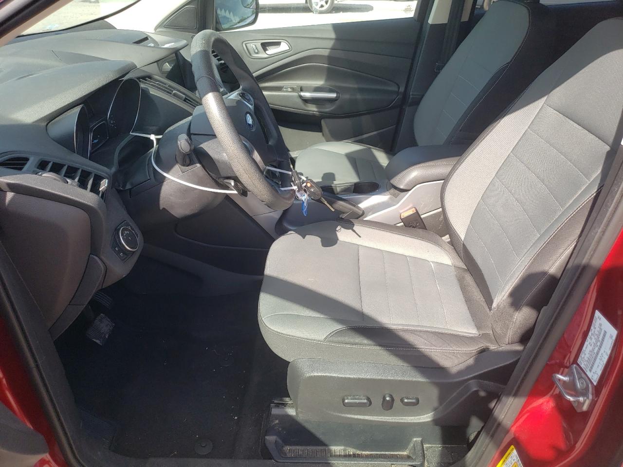 2016 Ford Escape Se VIN: 1FMCU9GX9GUB51586 Lot: 57169174