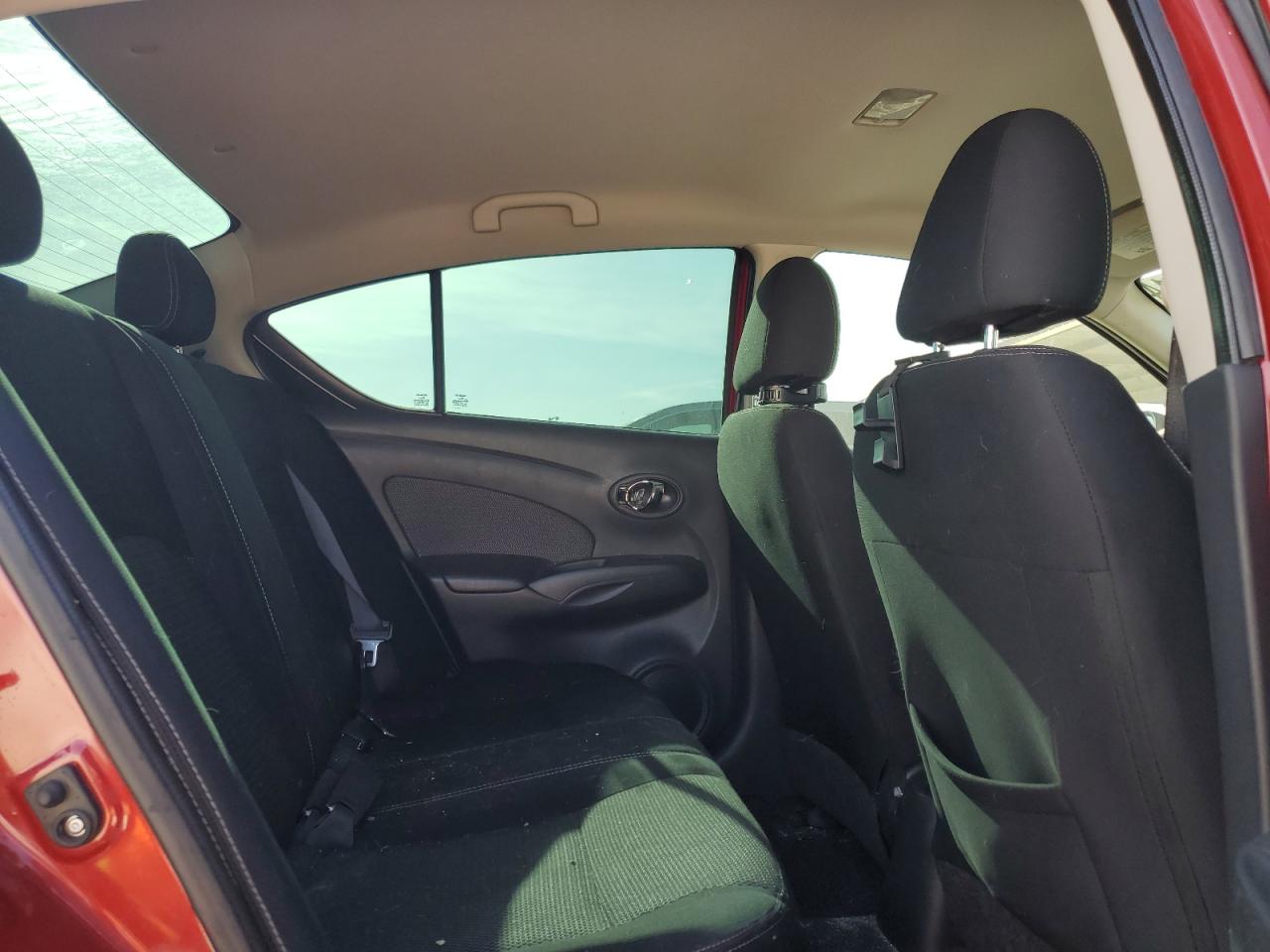 2015 Nissan Versa S VIN: 3N1CN7AP5FL850126 Lot: 60574914