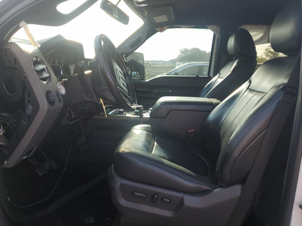 2011 Ford F250 - Image 7