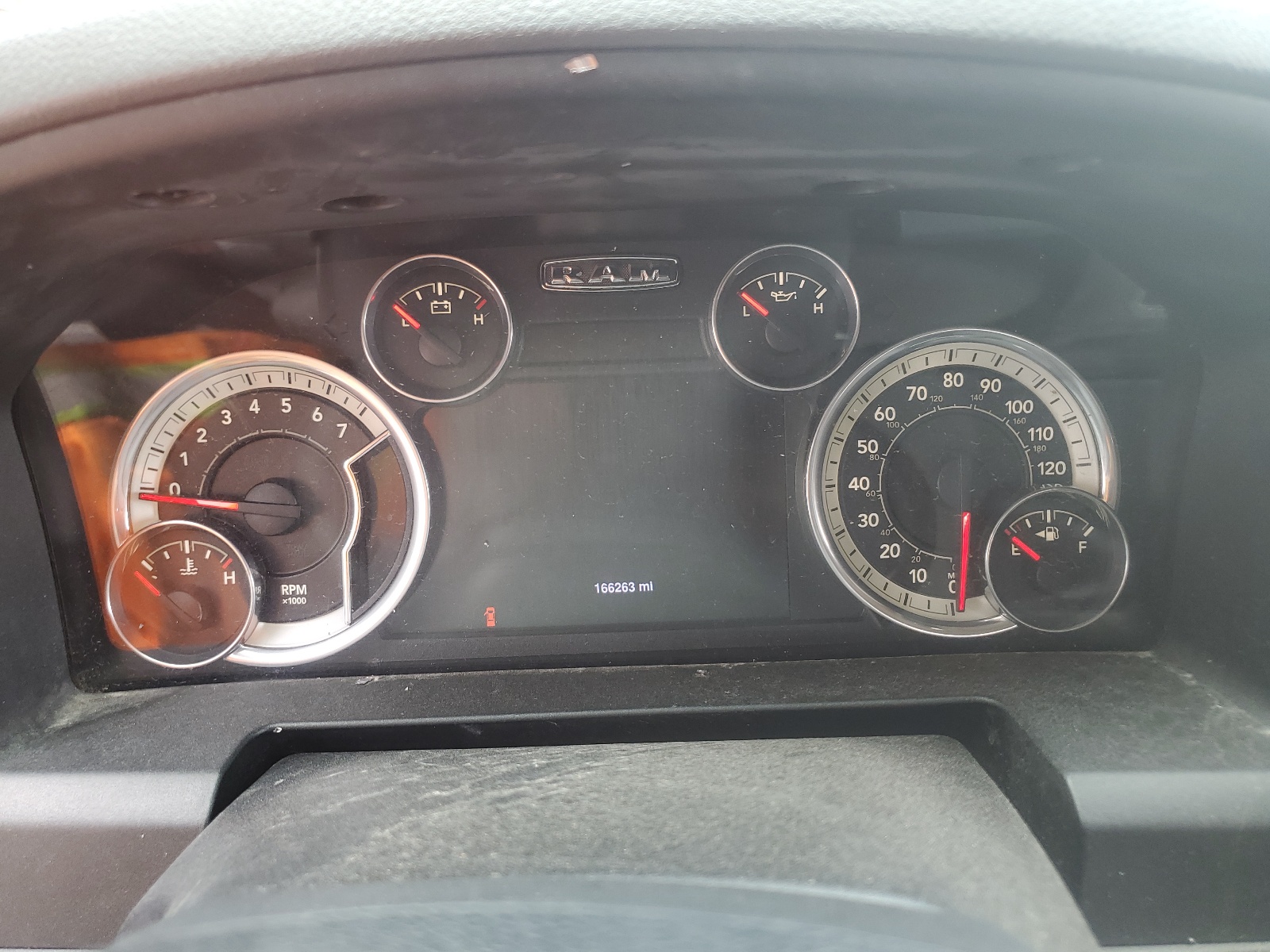 1C6RR6LT9GS208227 2016 Ram 1500 Slt