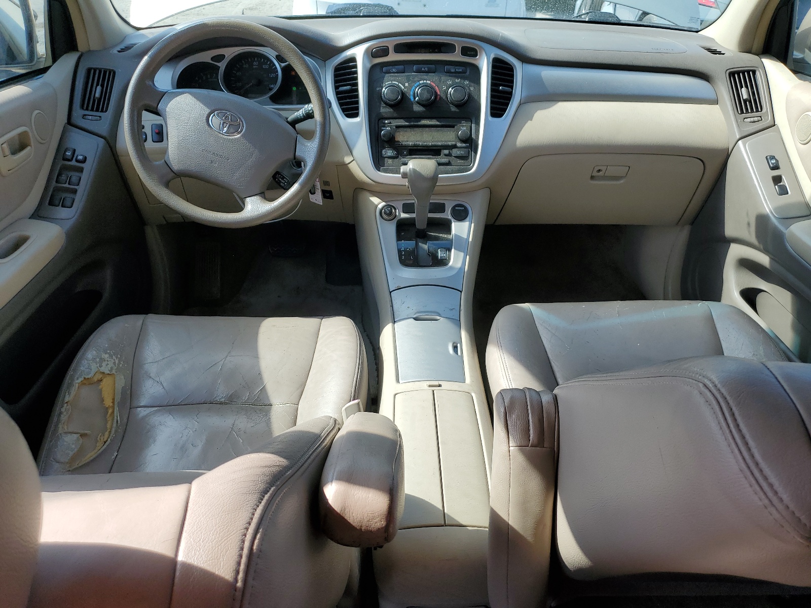 JTEDP21AX40041253 2004 Toyota Highlander Base