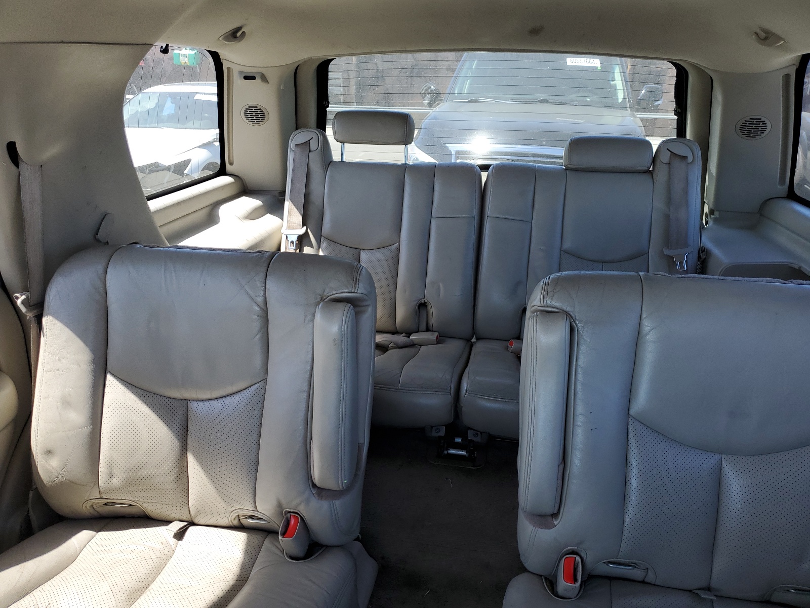 1GYEK63N64R133352 2004 Cadillac Escalade Luxury