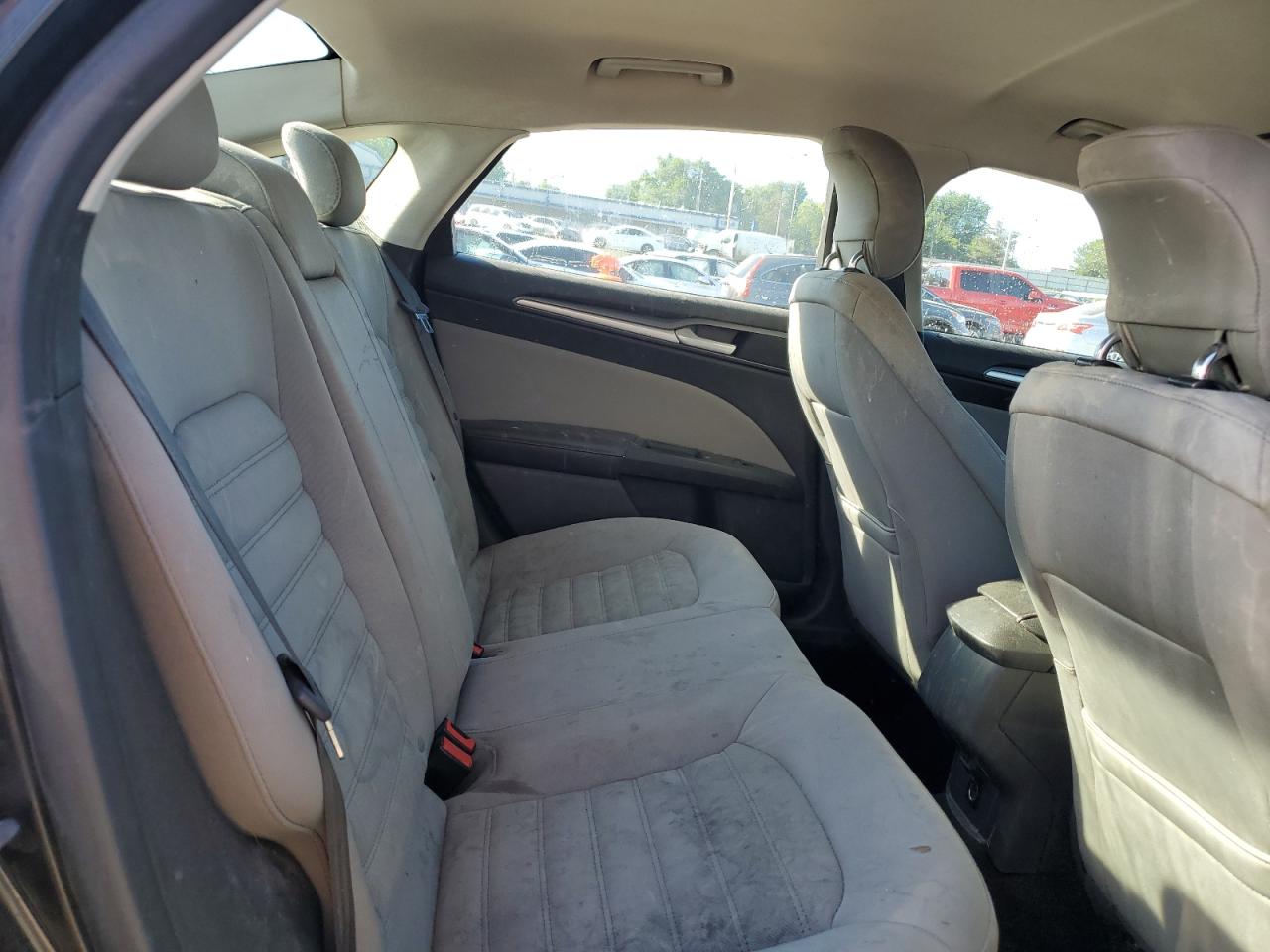 2013 Ford Fusion S VIN: 3FA6P0G70DR177619 Lot: 58933184