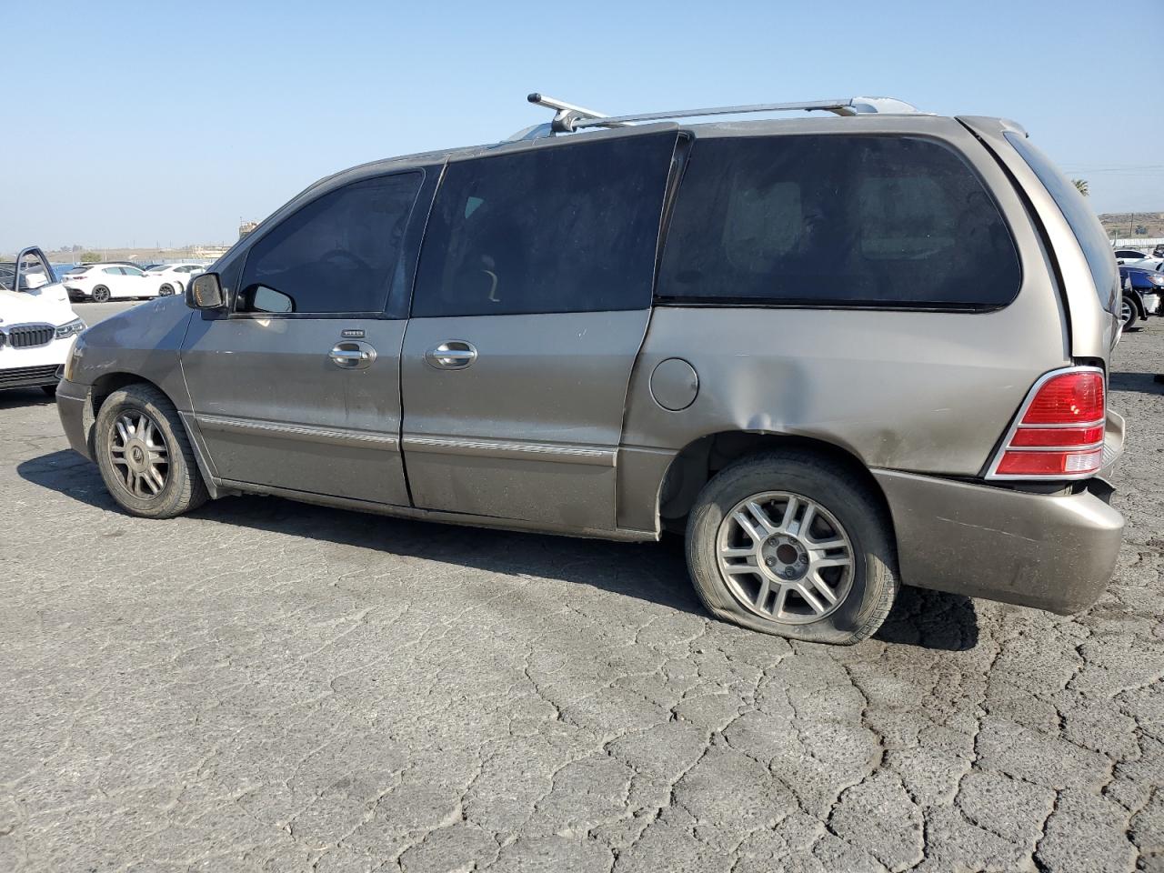 2006 Mercury Monterey Luxury VIN: 2MRDA222X6BJ01950 Lot: 57445704