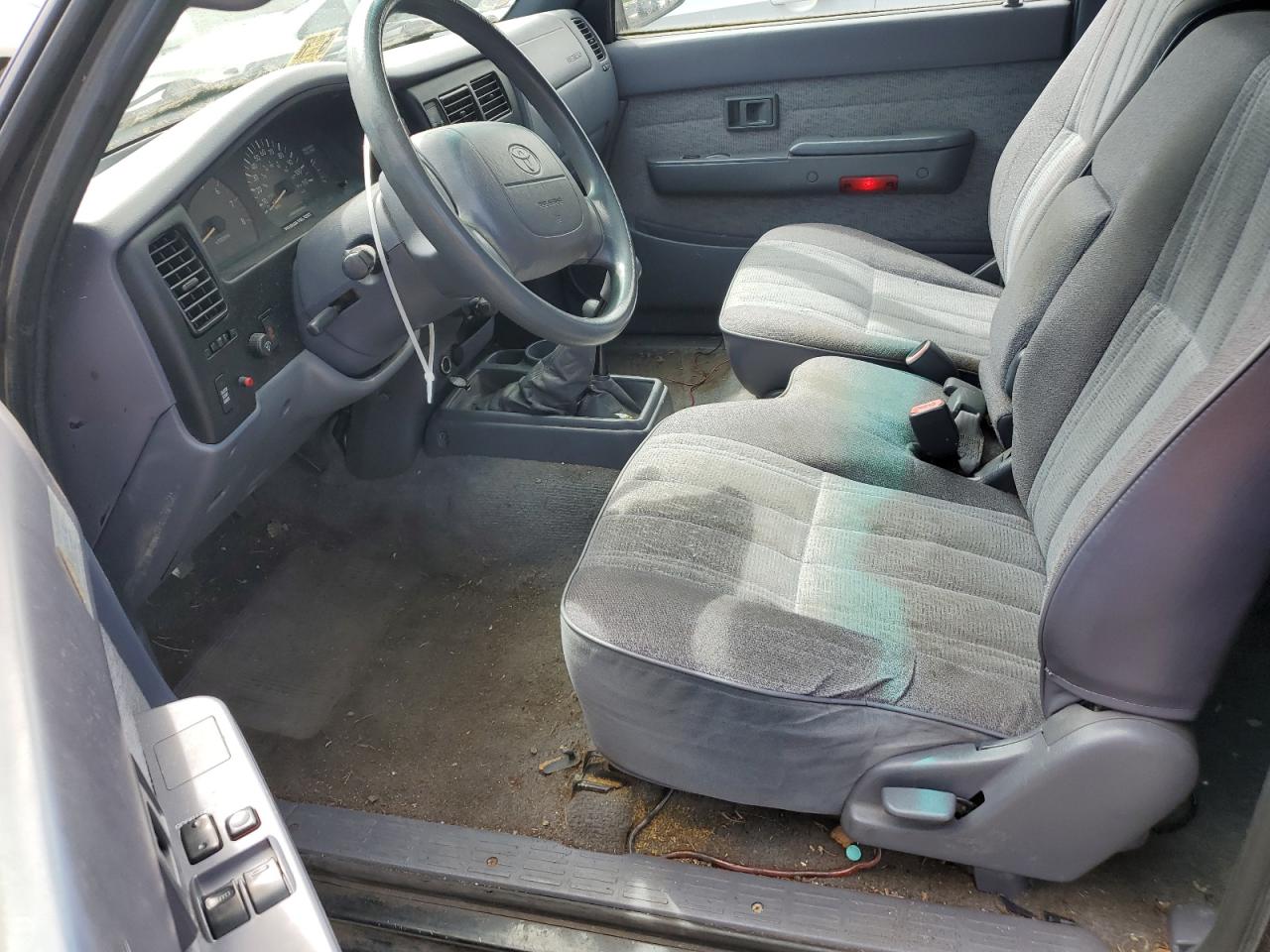 1999 Toyota Tacoma Xtracab VIN: 4TAWN72NXXZ480157 Lot: 61275544