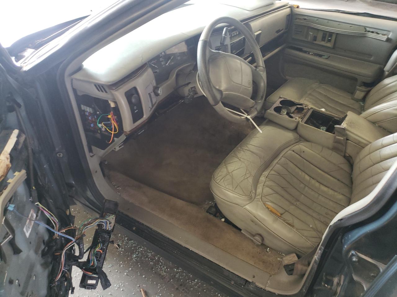 1995 Buick Roadmaster VIN: 1G4BN52P3SR402316 Lot: 59675984