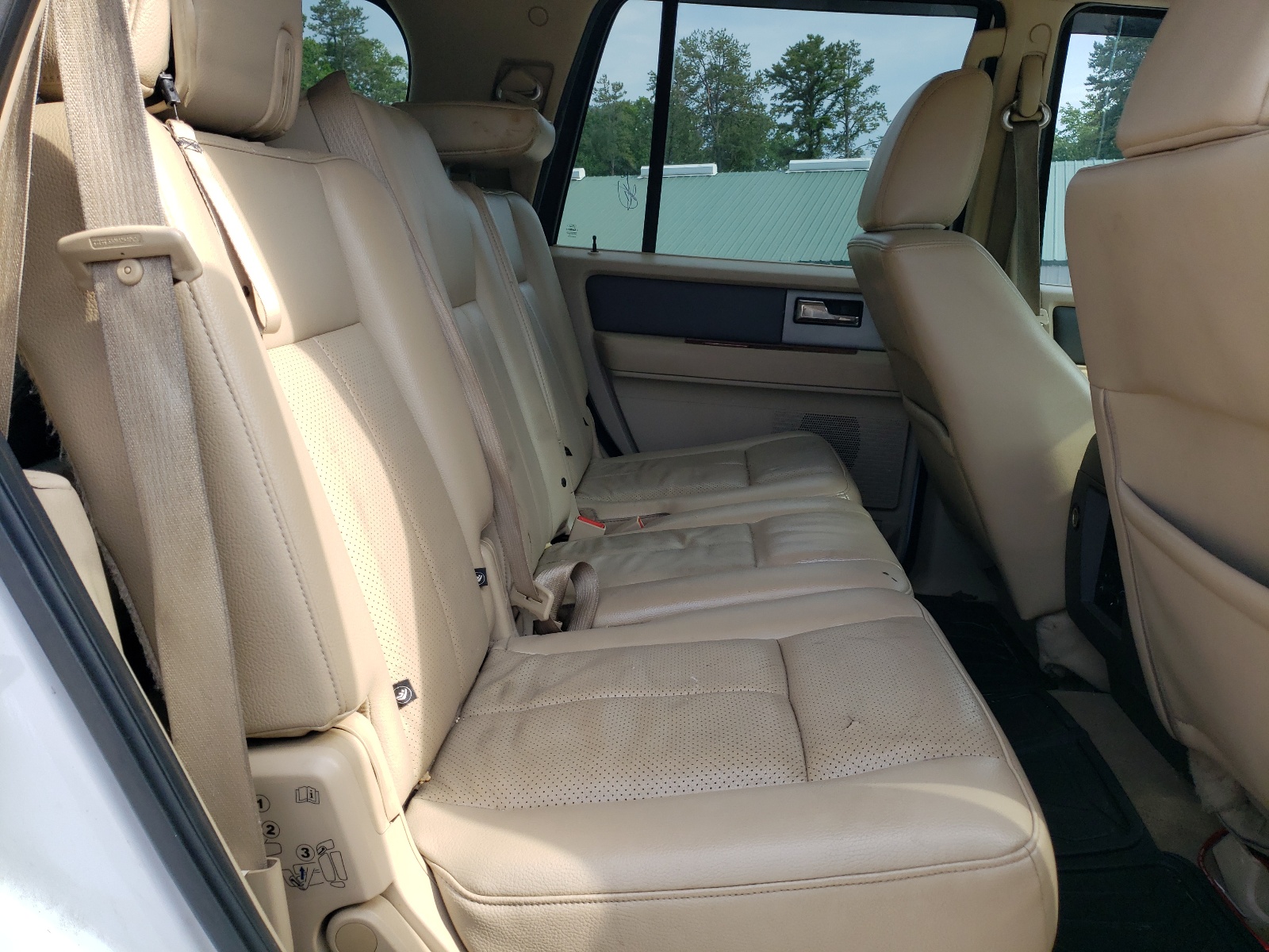 1FMFU18597LA97675 2007 Ford Expedition Eddie Bauer