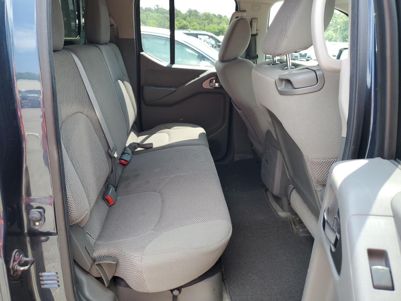 2013 Nissan Navara (Frontier) - Image 10