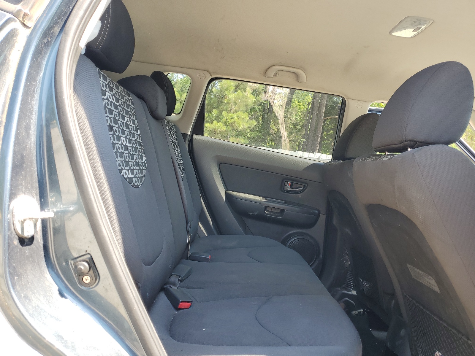 KNDJT2A20B7231093 2011 Kia Soul +