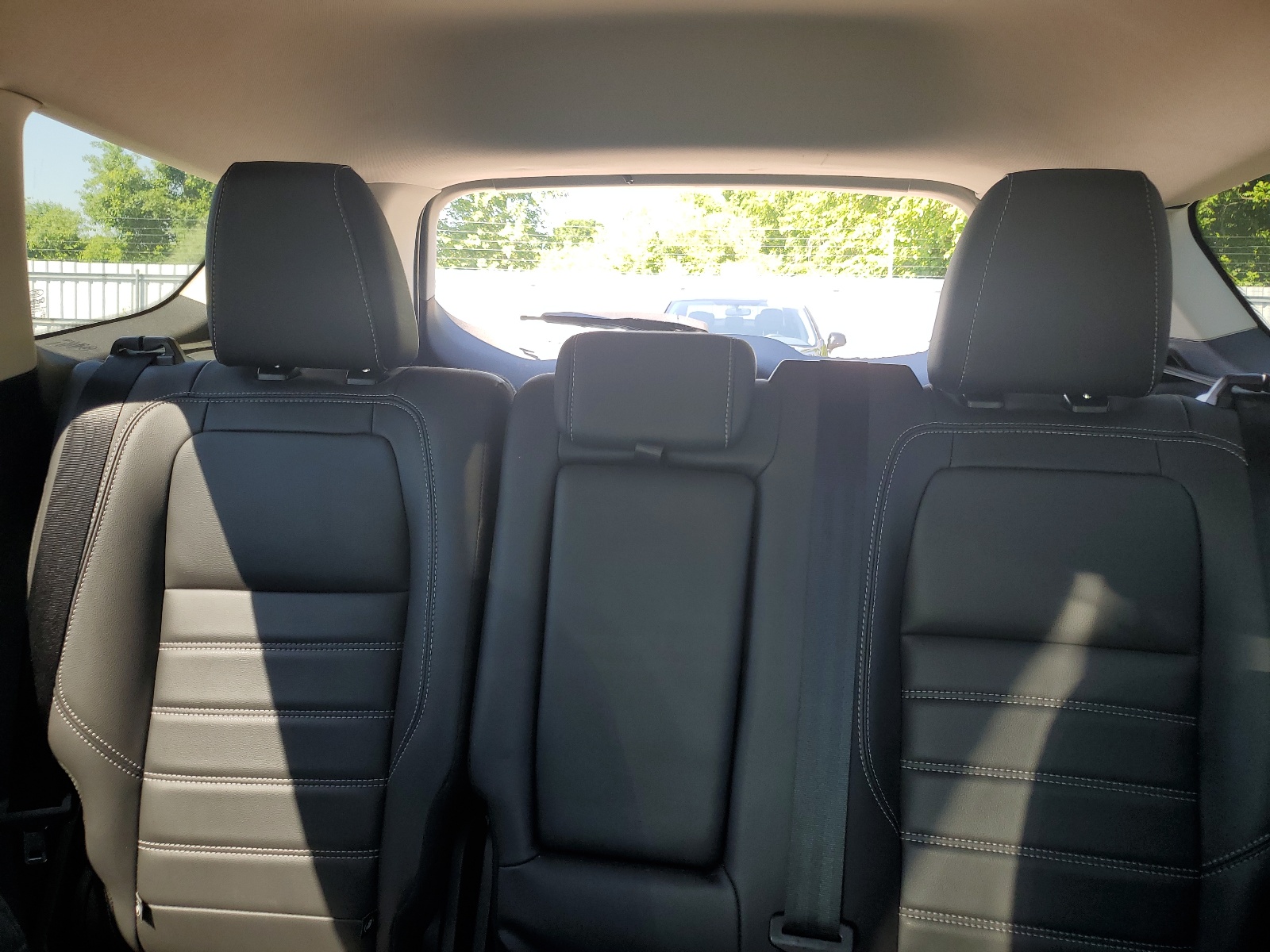 1FMCU9HD2KUB70848 2019 Ford Escape Sel