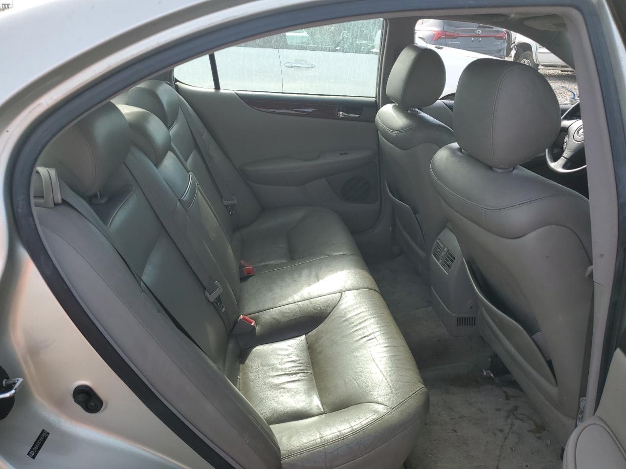 2004 Lexus Es 330 VIN: JTHBA30G745019673 Lot: 58930704