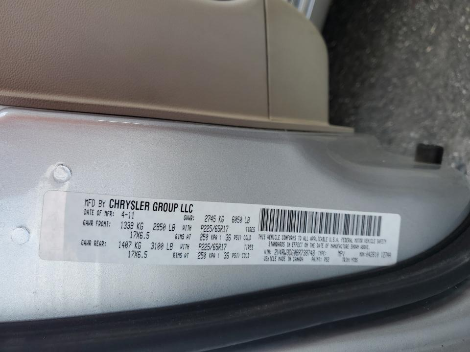 2V4RW3DG0BR738748 2011 Volkswagen Routan Se