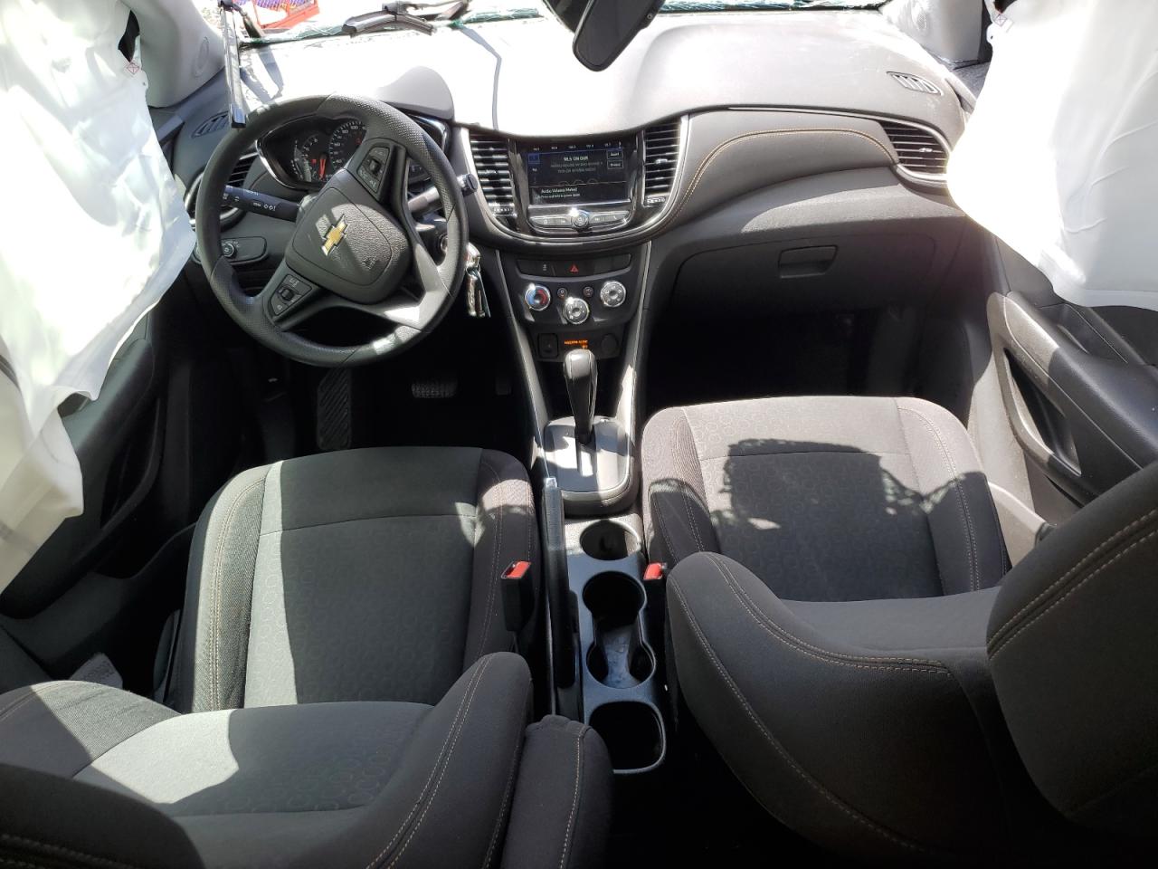 2019 Chevrolet Trax Ls VIN: 3GNCJNSB2KL212644 Lot: 60874084