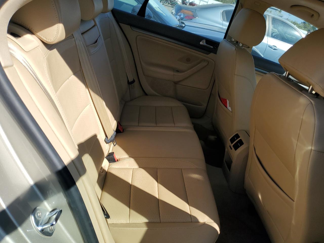 2006 Volkswagen Jetta Tdi Option Package 1 VIN: 3VWST71K66M637275 Lot: 60728134