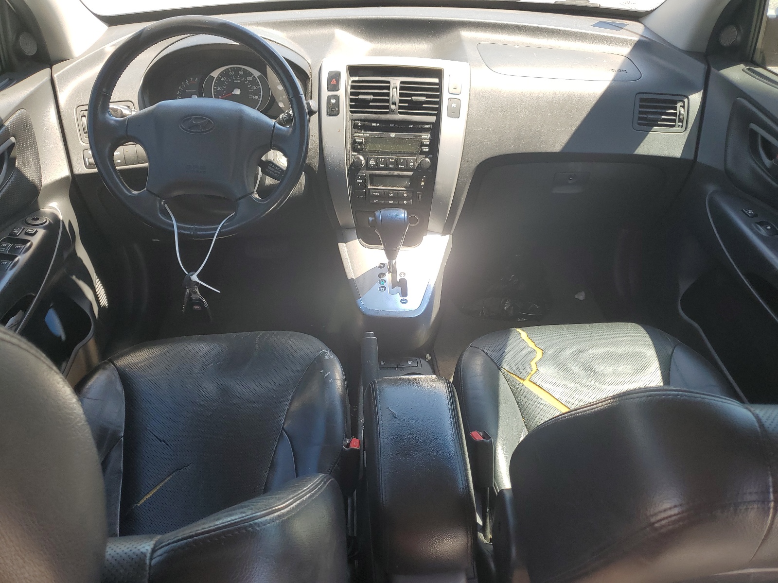 KM8JN12D98U855372 2008 Hyundai Tucson Se