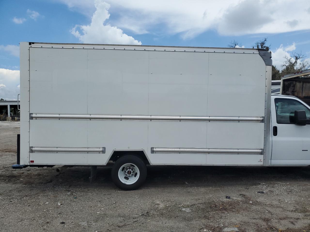 2022 GMC Savana Cutaway G3500 VIN: 7GZ37TC73NN006343 Lot: 65092534