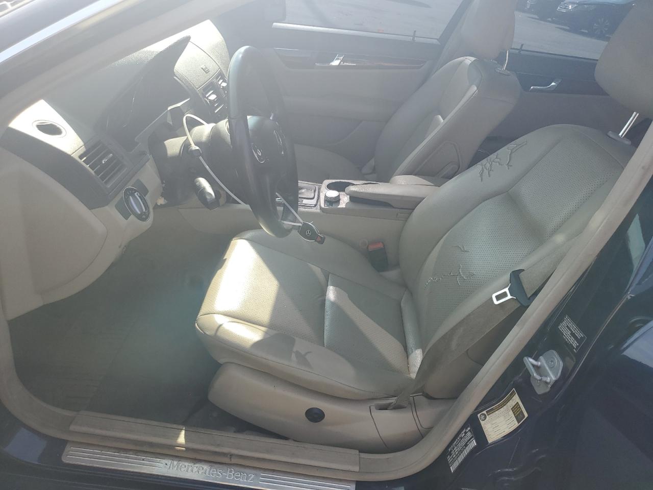 2010 Mercedes-Benz C 300 4Matic VIN: WDDGF8BBXAF417074 Lot: 61030494