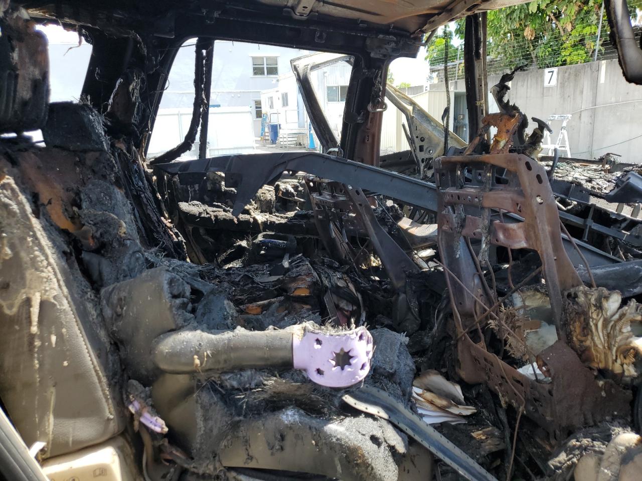 2007 Ford Expedition Eddie Bauer VIN: 1FMFU17507LA83438 Lot: 57472874