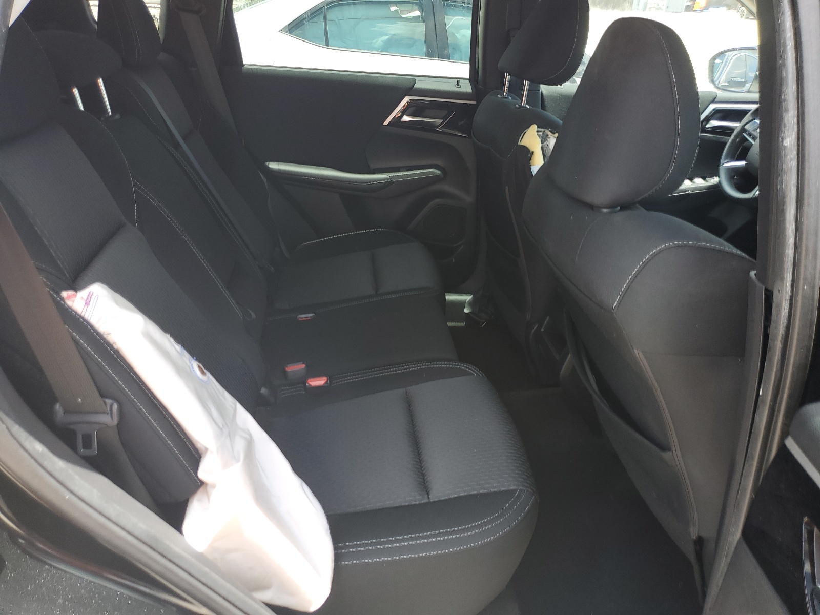 JA4J3TA82NZ033113 2022 Mitsubishi Outlander Es