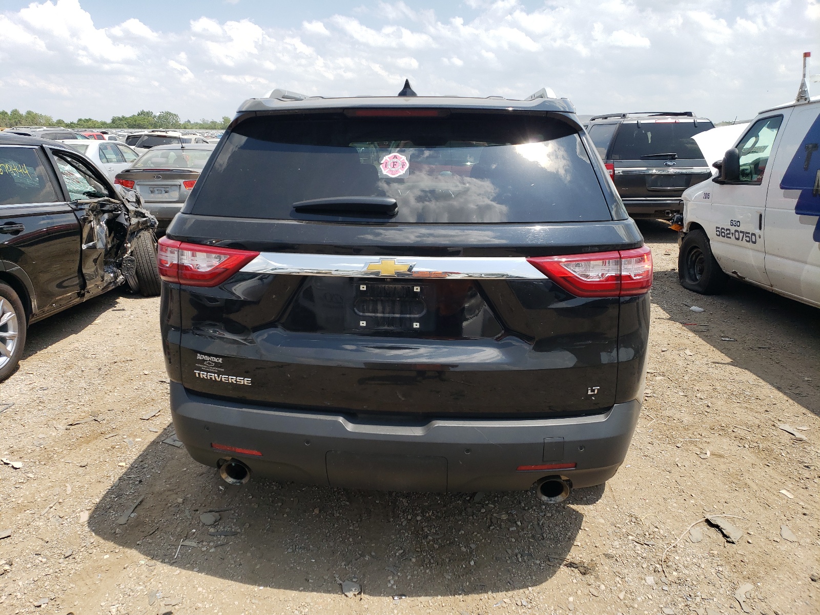 1GNERGKW5JJ166796 2018 Chevrolet Traverse Lt