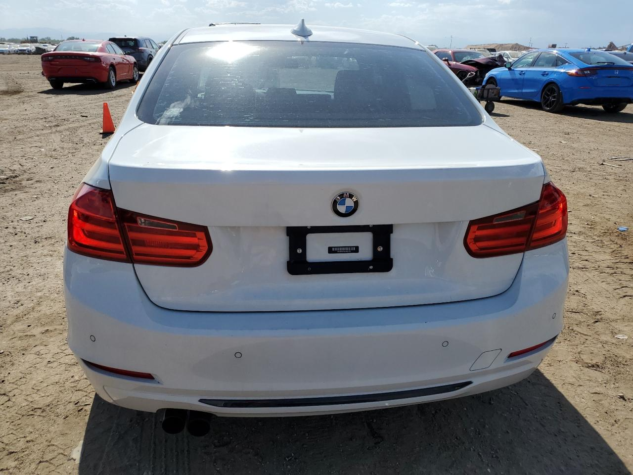 WBA3B3C55DJ698733 2013 BMW 328 Xi