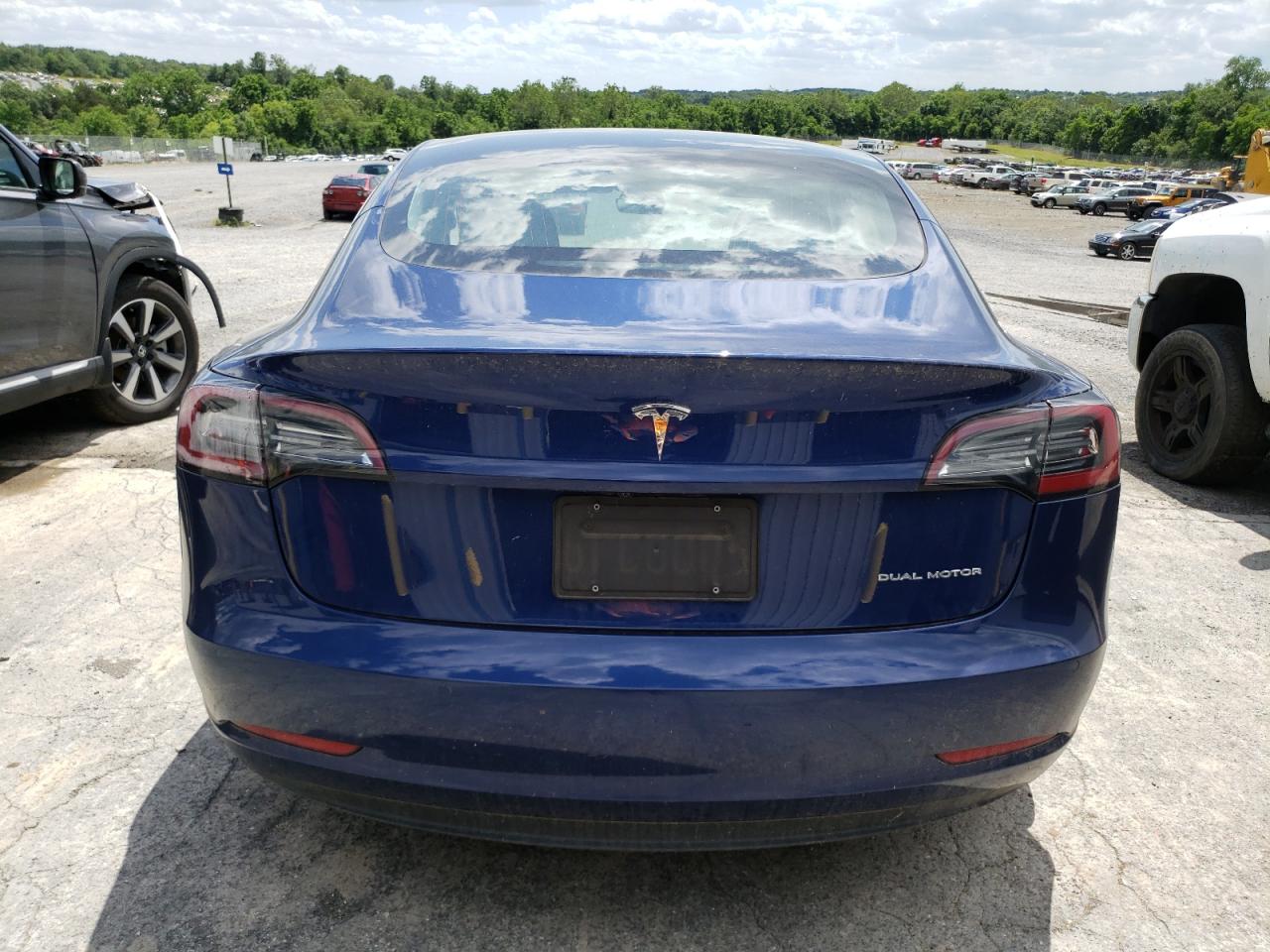 5YJ3E1EB2KF199538 2019 Tesla Model 3