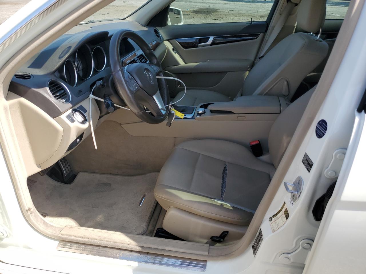 2012 Mercedes-Benz C 250 VIN: WDDGF4HB9CR232581 Lot: 59066254