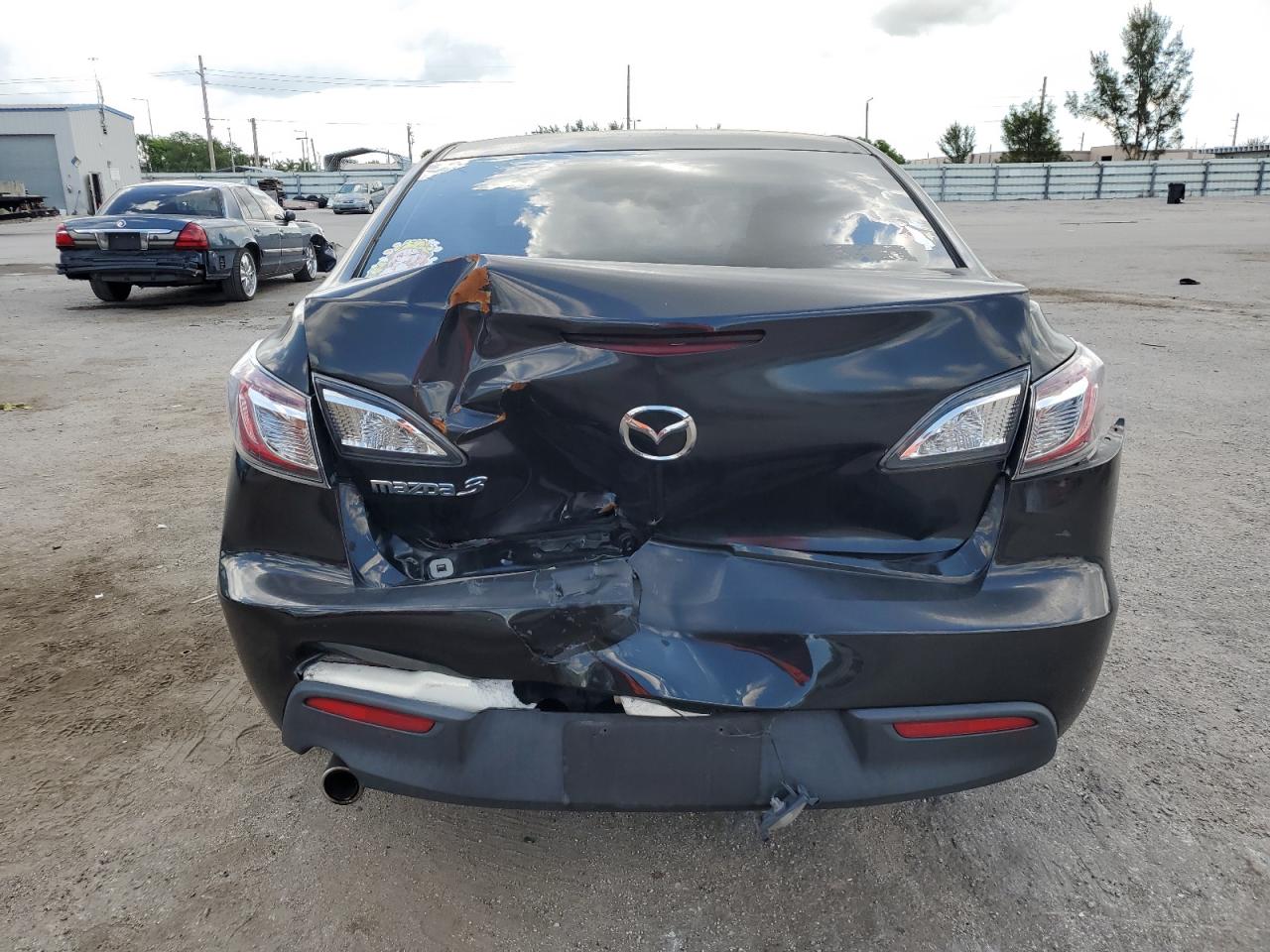 2011 Mazda 3 I VIN: JM1BL1VF4B1470788 Lot: 58111884